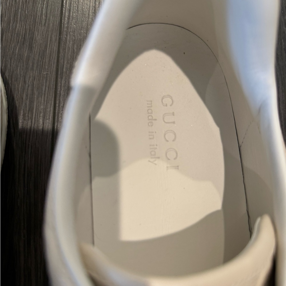 Gucci MEN’S Cream Sneakers - Picture 4 of 9